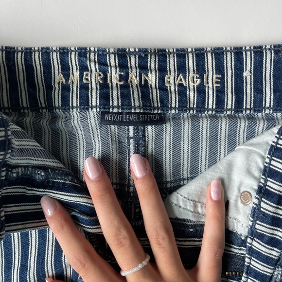 American Eagle Striped Shorts - Picture 3 of 5